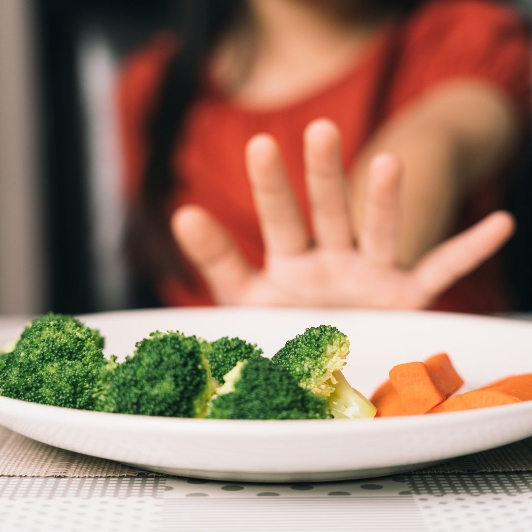 Read more about the article 5 Mistakes That Make Picky Eating Worse (And What to Do Instead)
